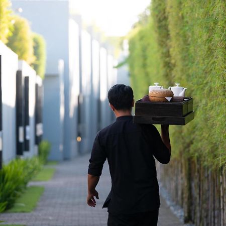 Equilibria Seminyak Villa Екстериор снимка