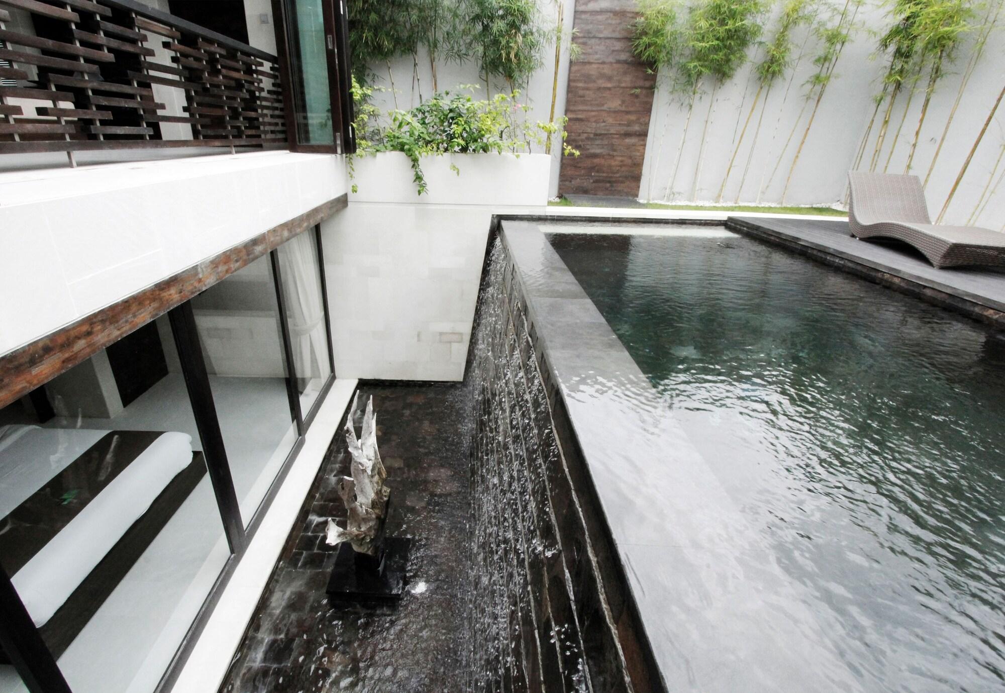 Equilibria Seminyak Villa Екстериор снимка